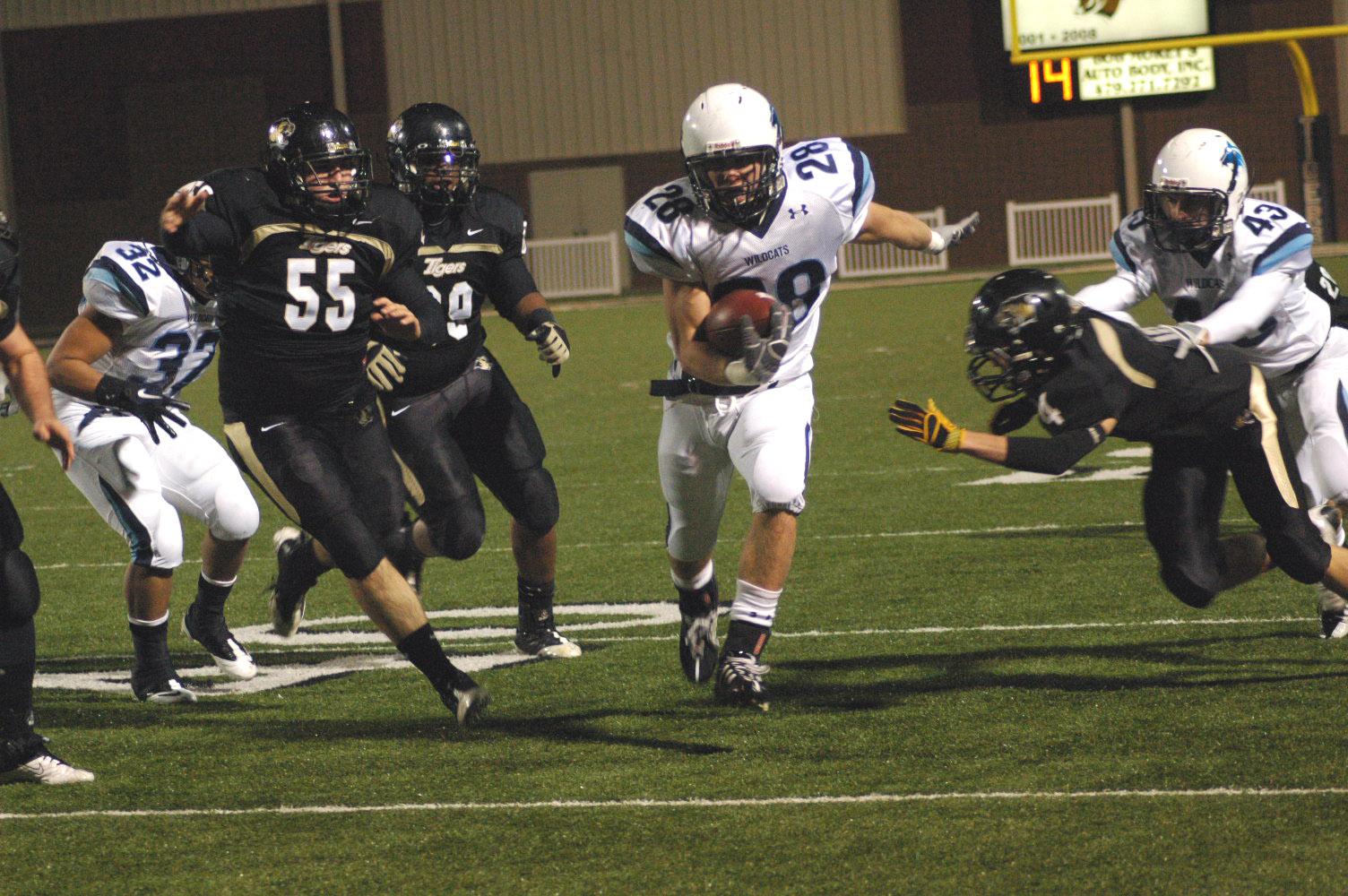Seniors finish high school career 32-7 – The Herald