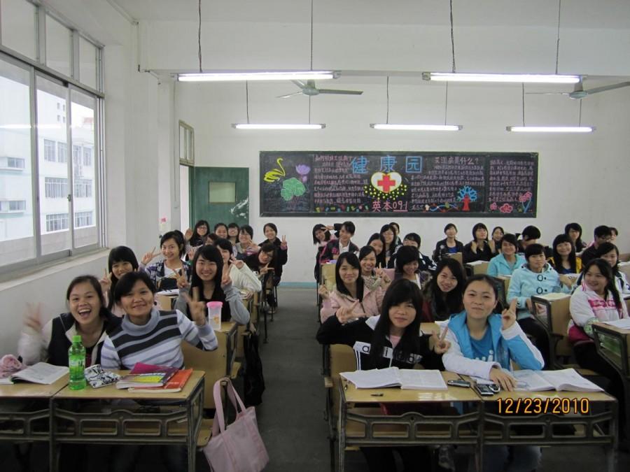 Boyd teaches English to students in China