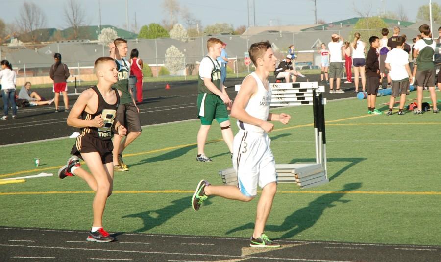 Three track, field athletes receive invites to Texas meet