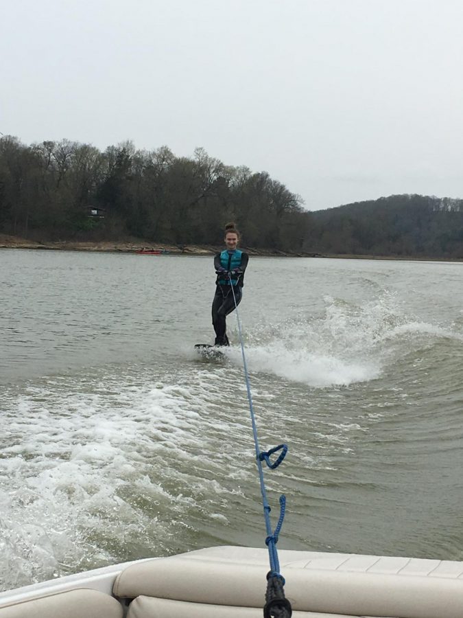 As weather warms, Easterling hits the lake